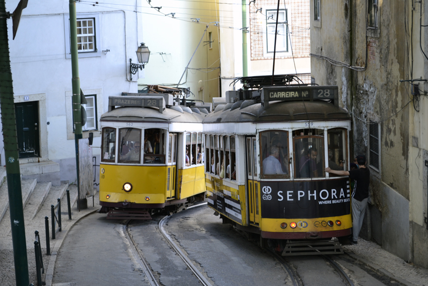 tram-2