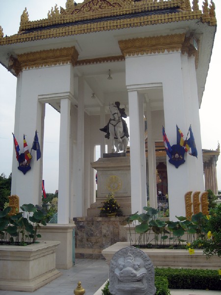 royal-palace-23